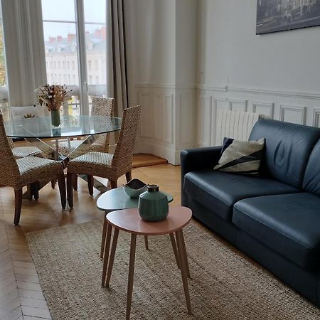 Appartement Avec Belle Vue Sur La Place Du Martroi Orleans Luaran gambar