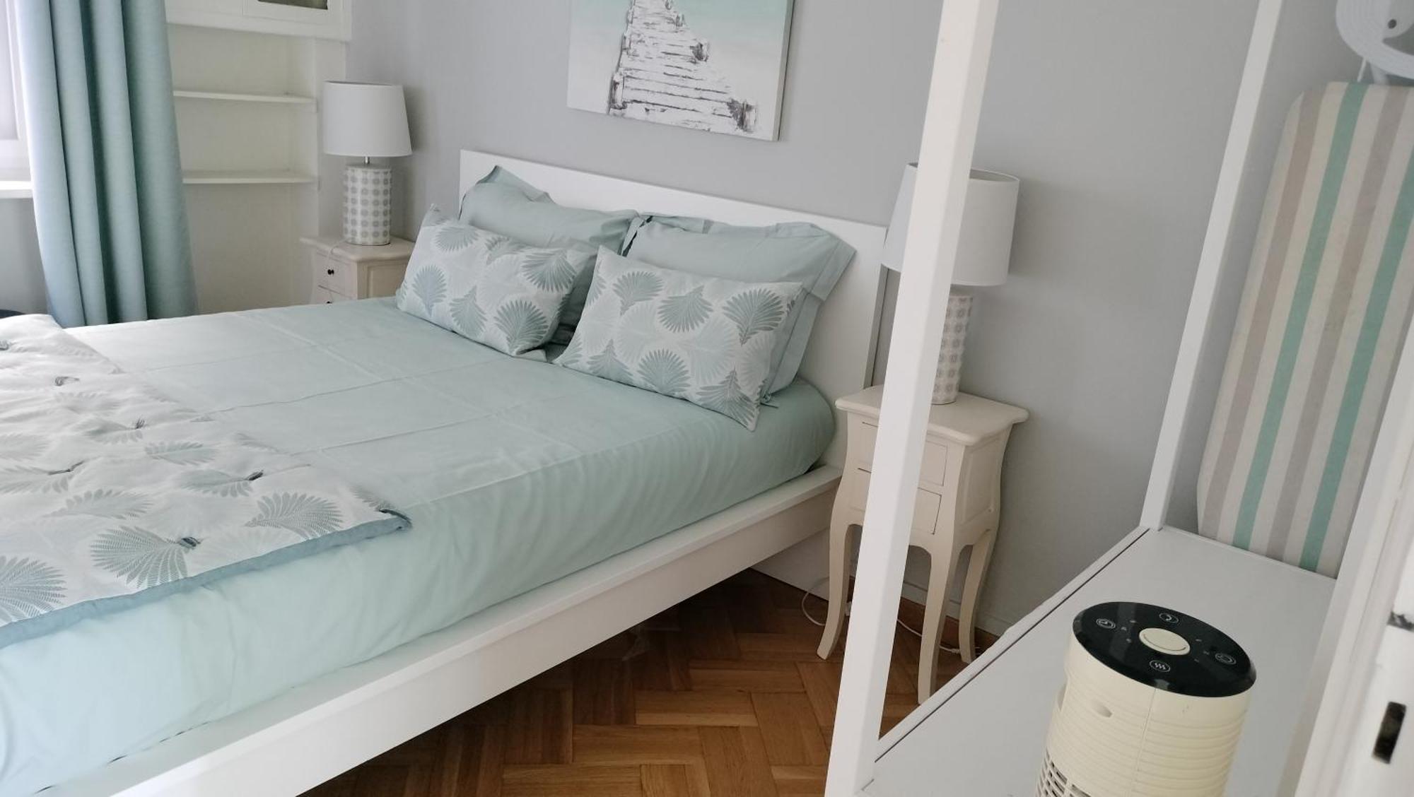 Appartement Avec Belle Vue Sur La Place Du Martroi Orleans Luaran gambar